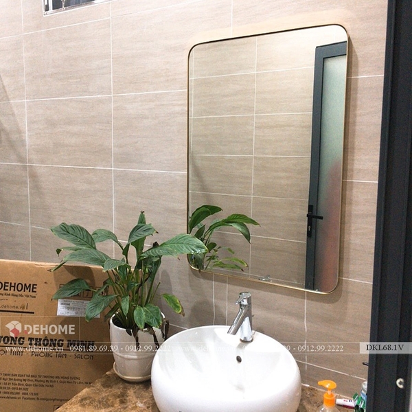 Gương Phòng Tắm Khung Mạ PVD Màu Vàng Cao Cấp Dehome - DKL68.1V