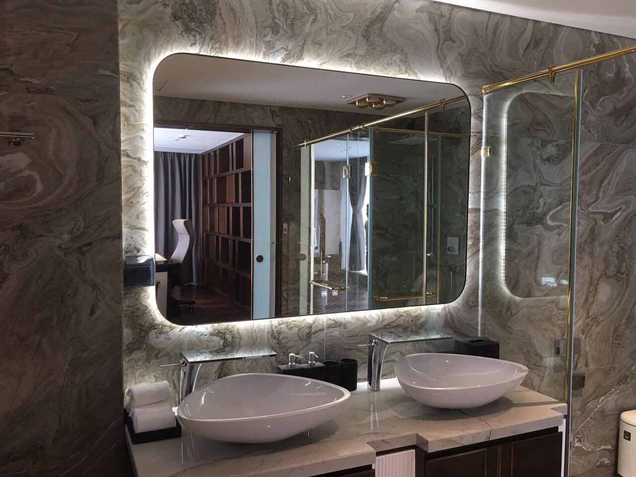 gương nhà tắm có led khung mạ pvd