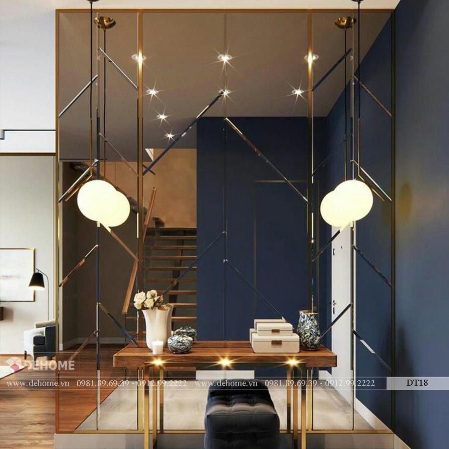 gương trang trí dán tường phòng khách màu trà