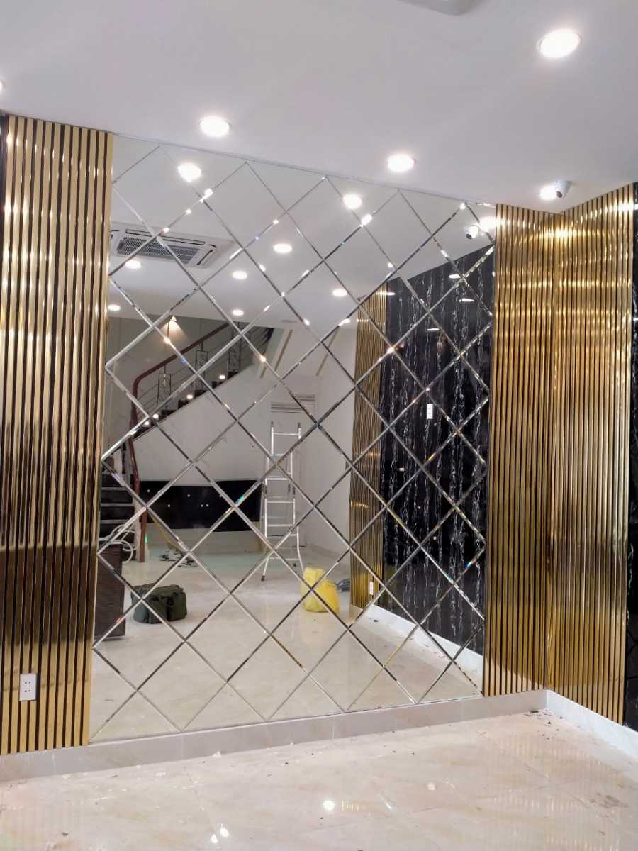 Gương ghép họa tiết hình quả trám – mẫu gương kinh điển, chưa bao giờ lỗi mốt