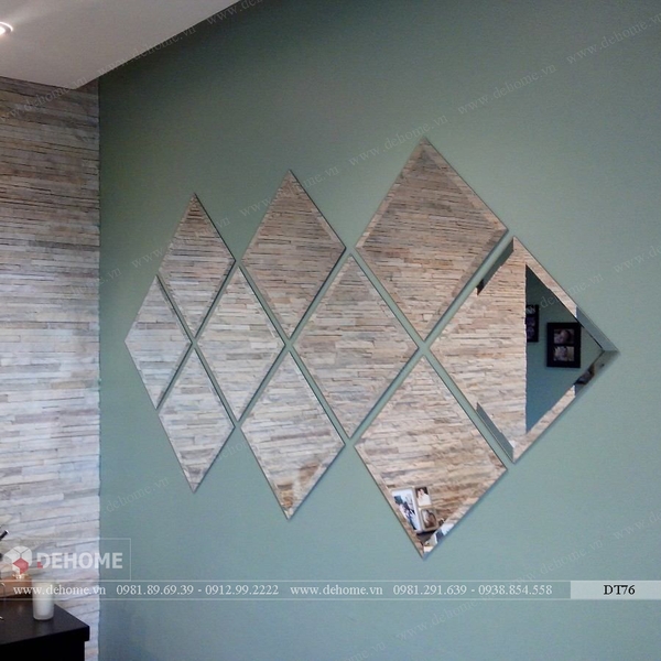 Gương ghép dán tường trang trí phòng khách
