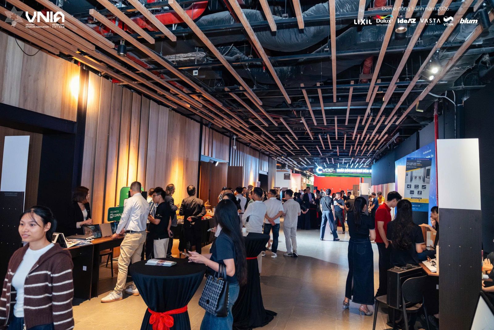 Khu trưng bày các gian hàng 